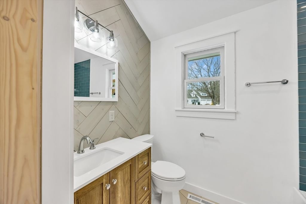 531 Menauhant Rd Falmouth — Photo 36 of 41