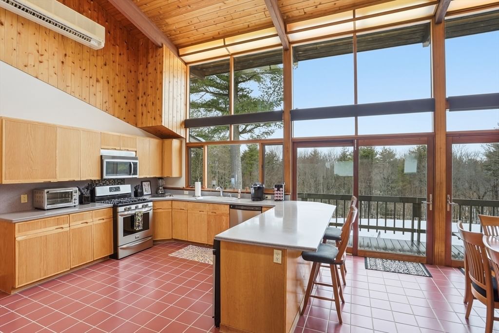 1090 North Road, Carlisle, MA, 1090 North Road, Carlisle, MA Photo #5