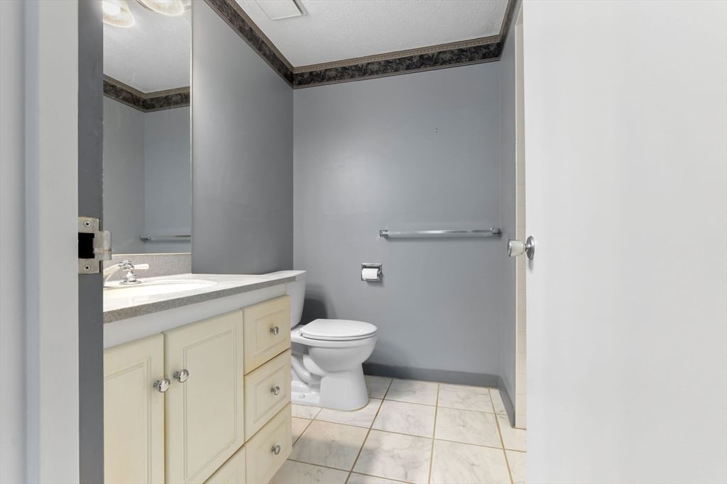 1008 Paradise Road #1M Swampscott — Photo 27 of 38