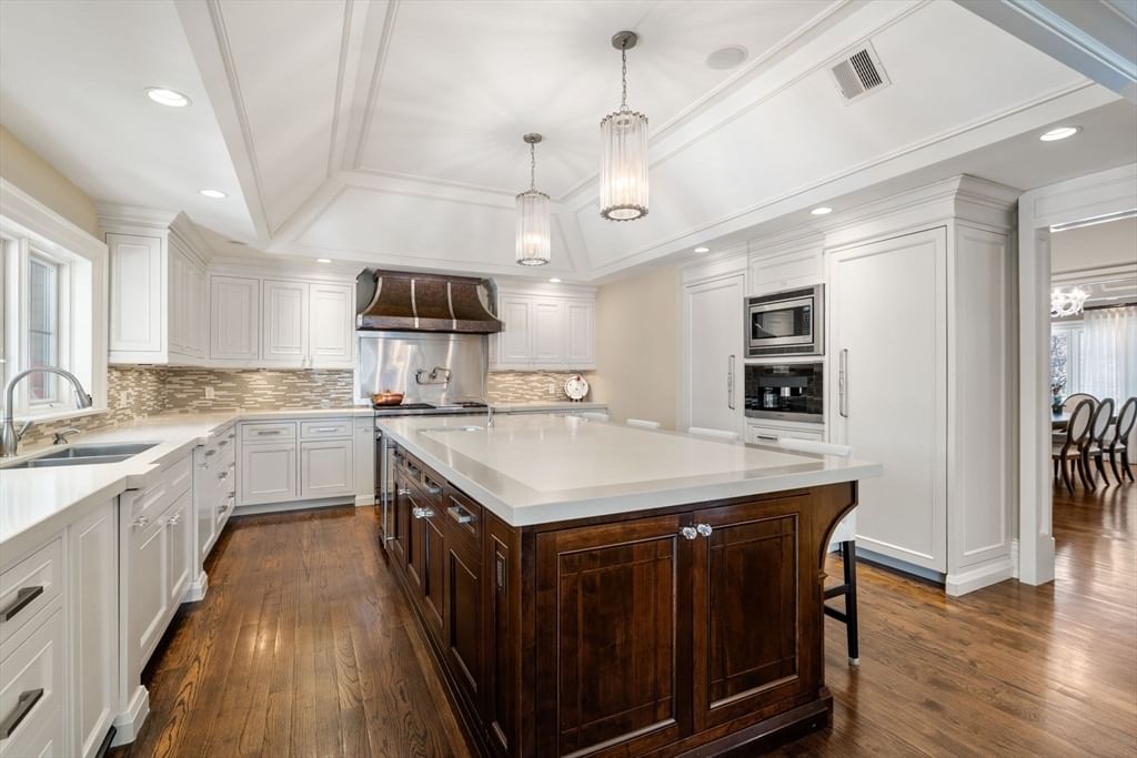 11 Hillcrest Road Weston — Photo 12 of 42