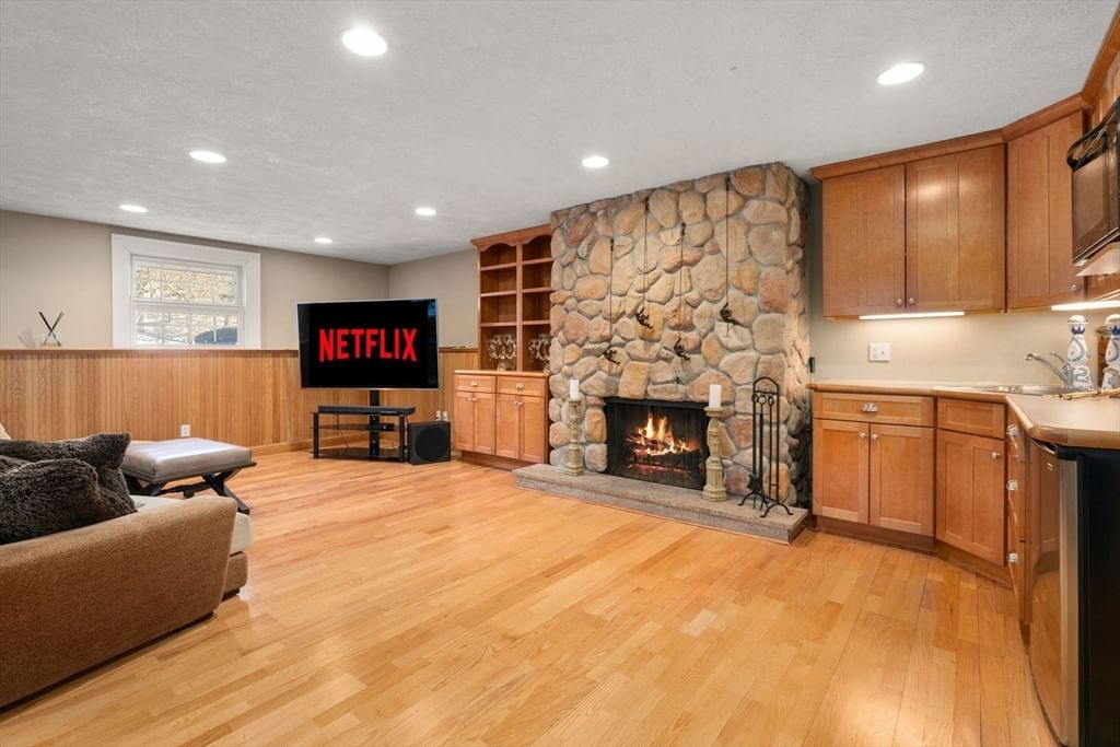 11 Hillcrest Road Weston — Photo 28 of 42