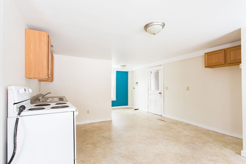132 E Main St, West Brookfield, MA 01585 photo 2