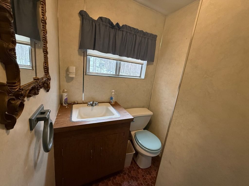 23 E Brook Dr, Heath, MA 01346 photo 4