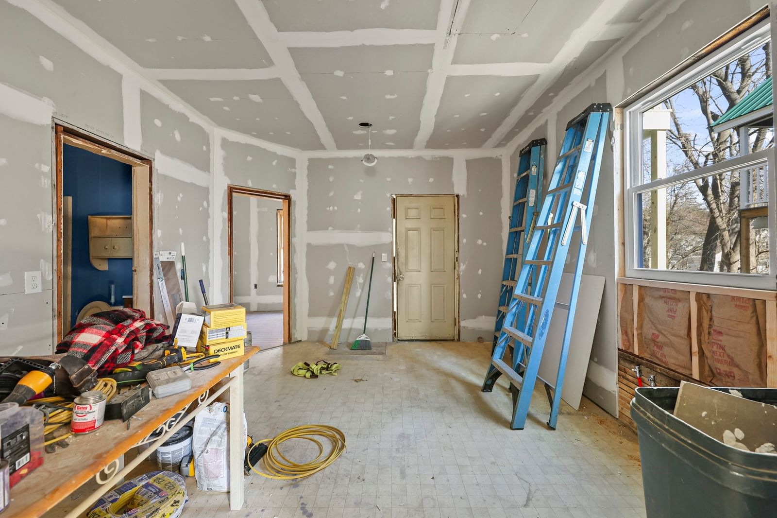 73-75 Hall St North Adams — Photo 6 of 32