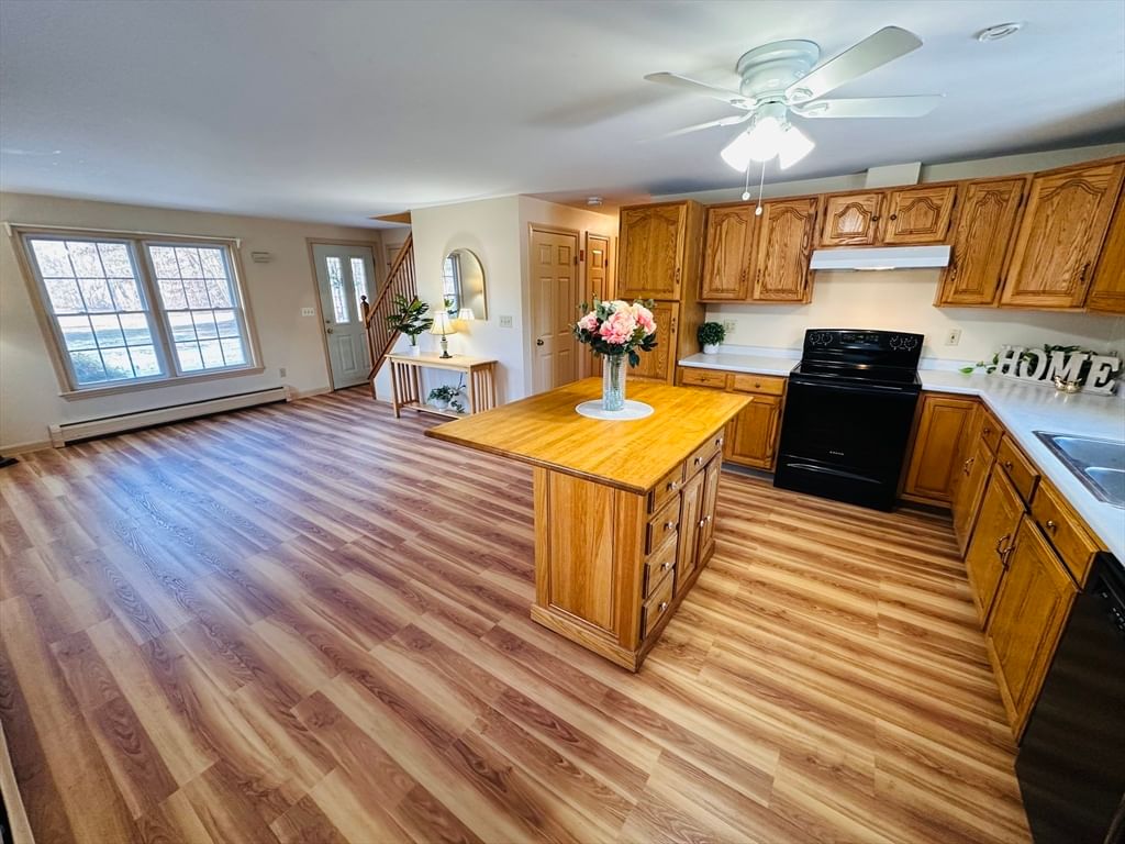 15 S Plain Rd, Sunderland, MA 01375 photo 2