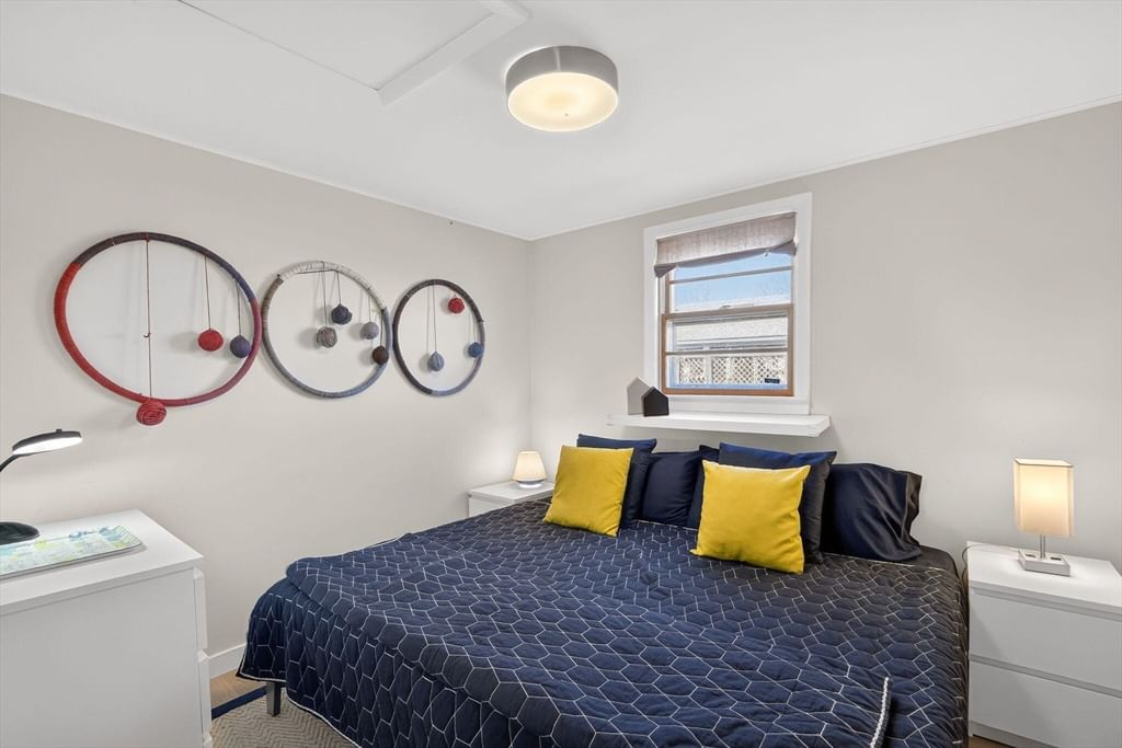 963 Commercial Street #Unit 7 Provincetown — Photo 14 of 23