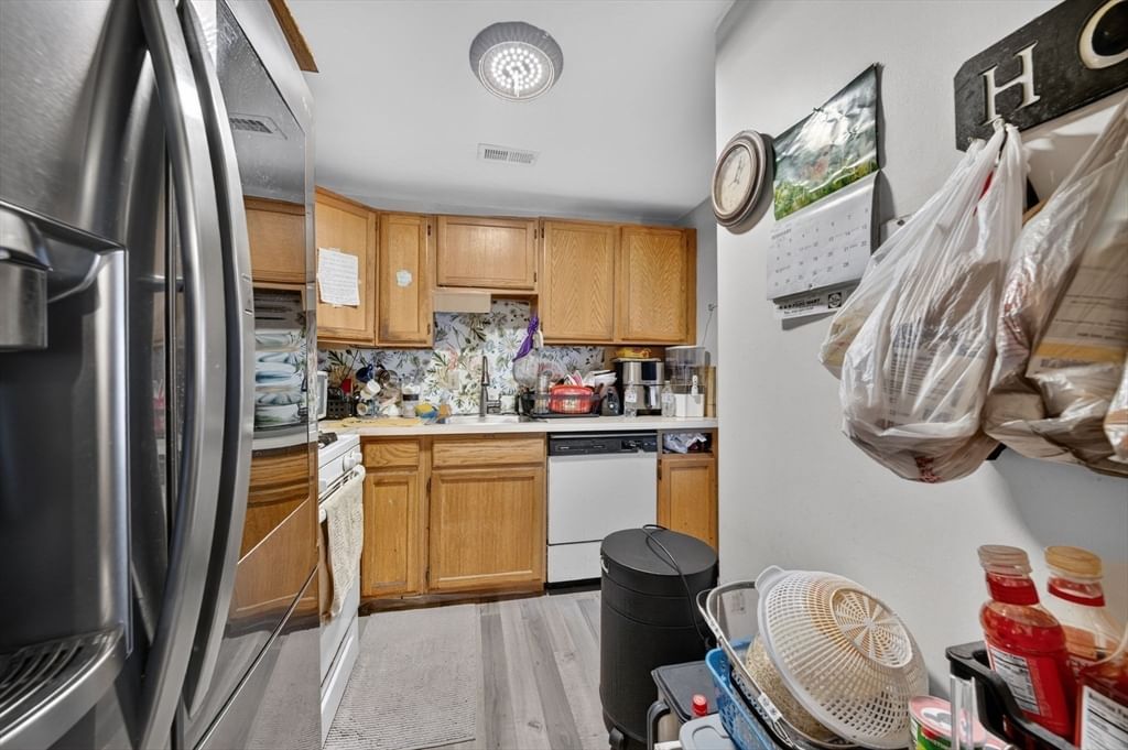 15 Longworth Ave #226, Brockton, MA Photo #8