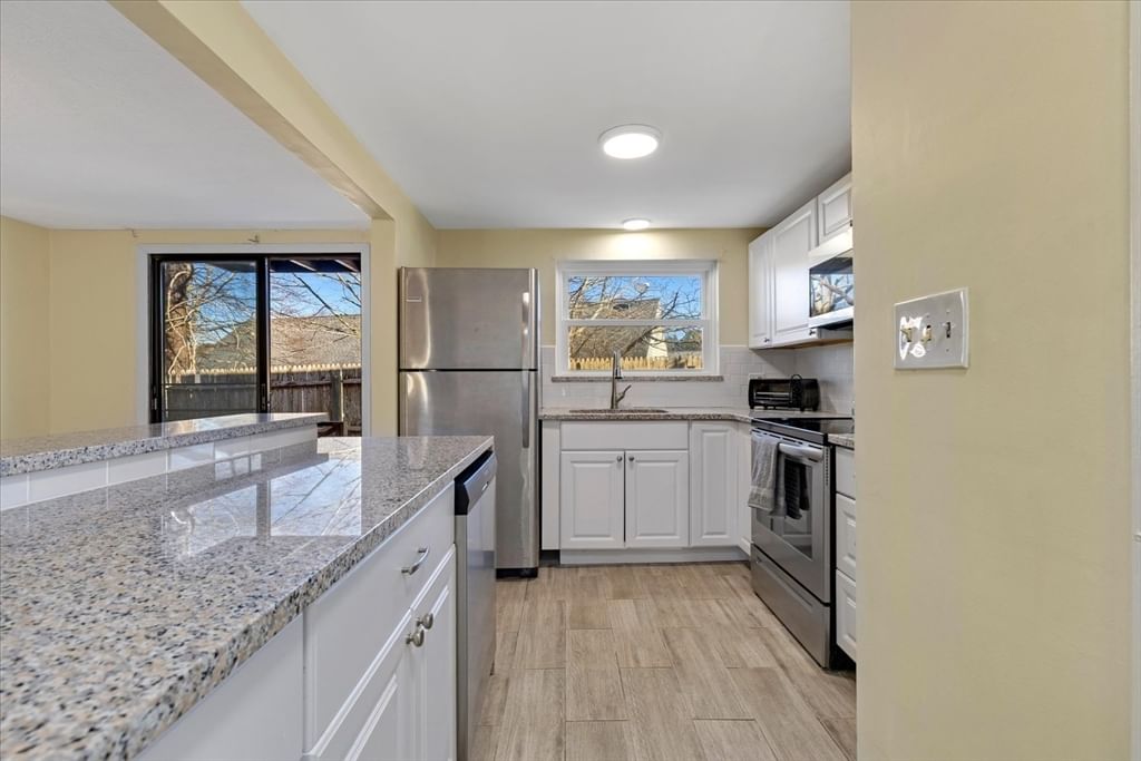 405 Village Dr #405 Bourne — Photo 15 of 39