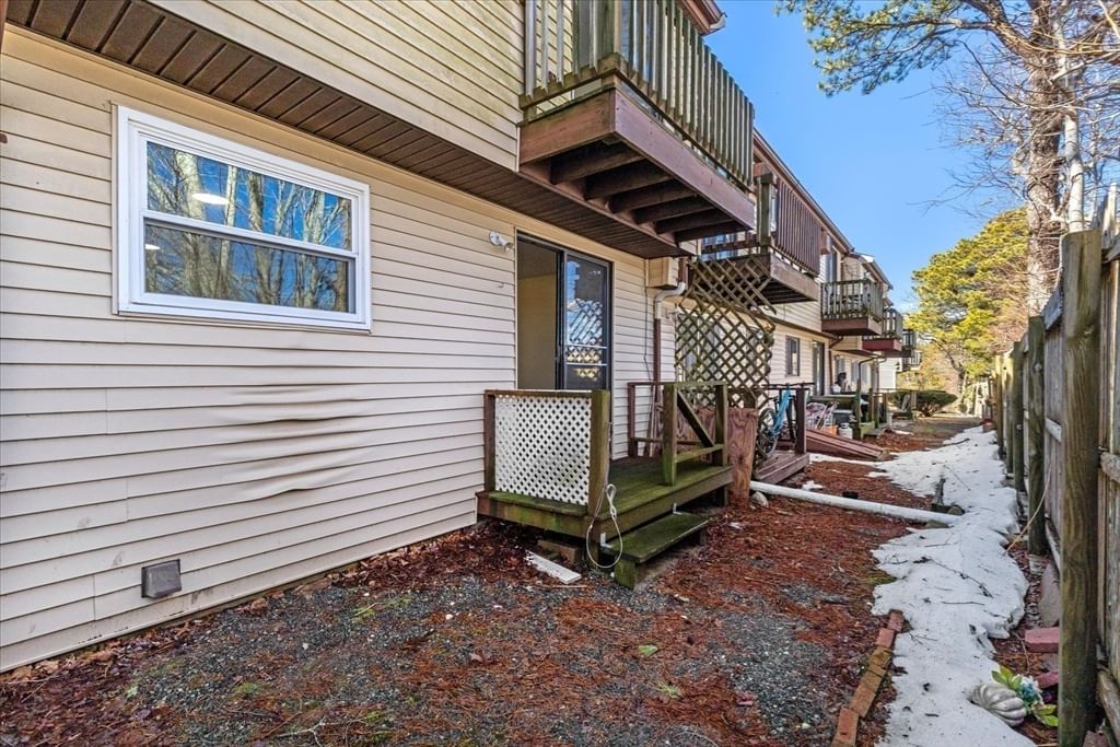 405 Village Dr #405 Bourne — Photo 33 of 39