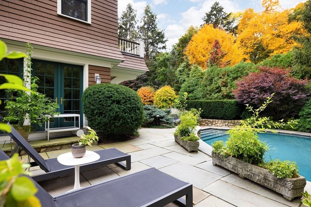 1 Chestnut Place Brookline — Photo 20 of 26