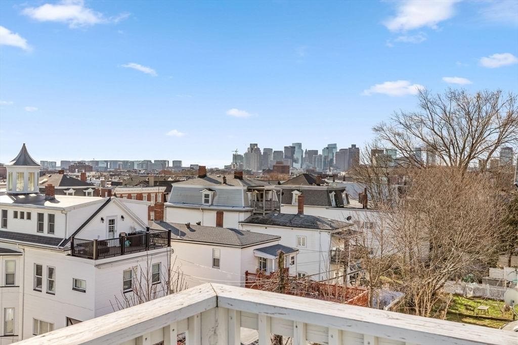 167 Lexington St Boston — Photo 18 of 22