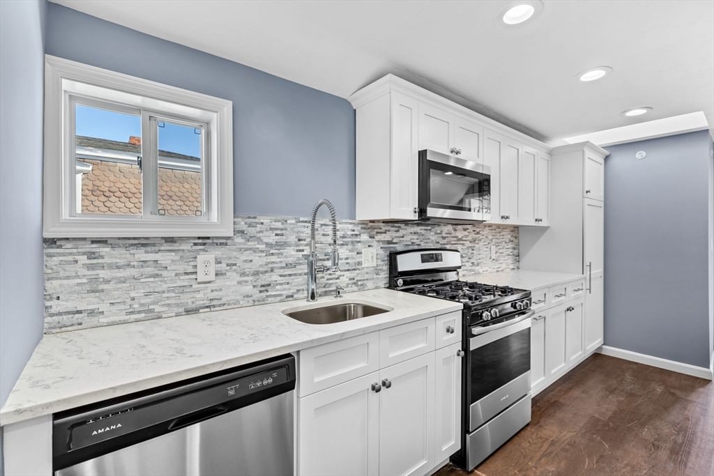 167 Lexington St Boston — Photo 9 of 22