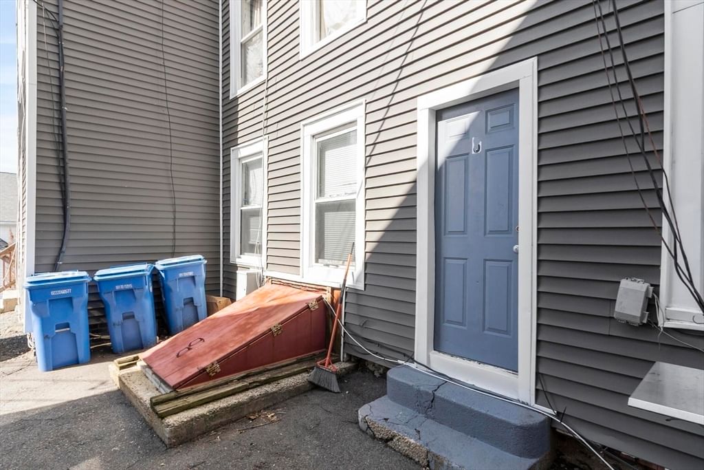 7-11 Gibbs Ct Waltham — Photo 30 of 31
