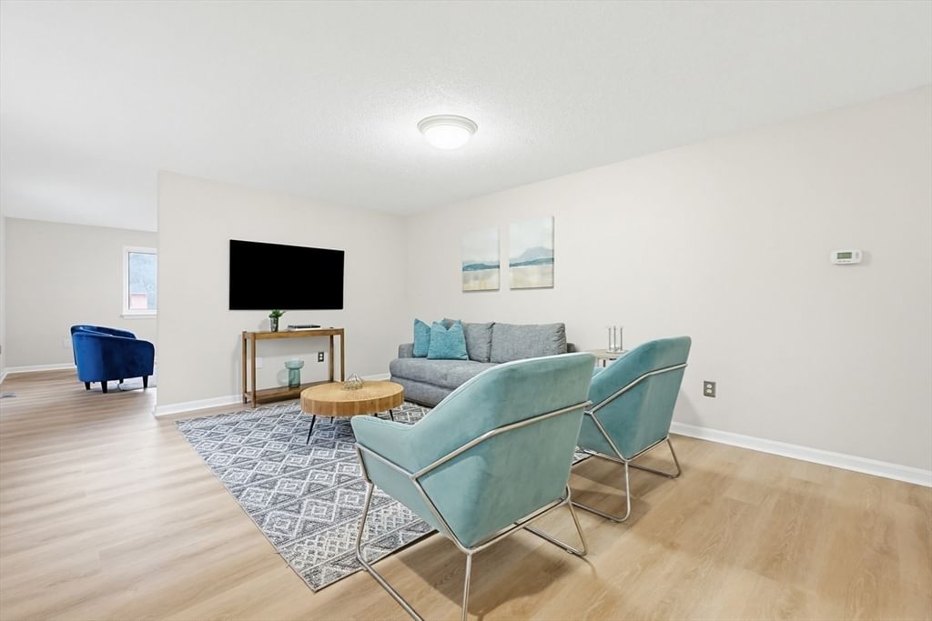 20 Country Club Ln #D, Milford, MA, 20 Country Club Ln #D, Milford, MA Photo #2
