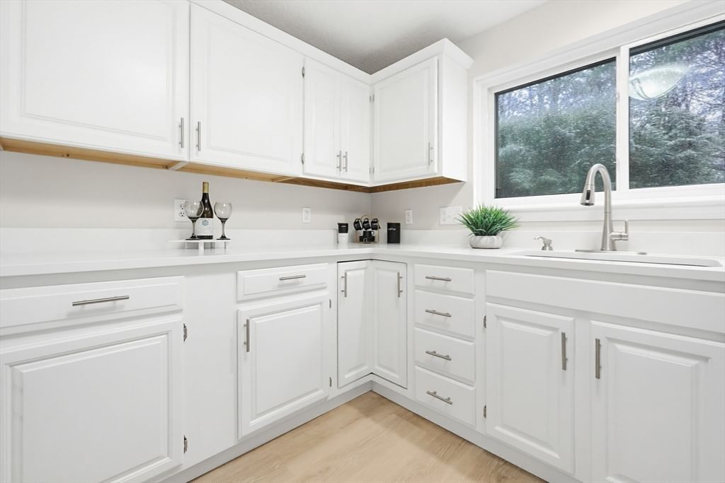 20 Country Club Ln #D, Milford, MA, 20 Country Club Ln #D, Milford, MA Photo #4