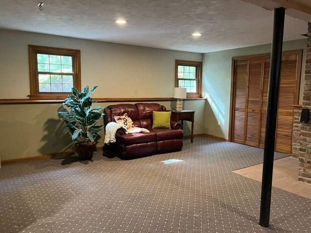 9 Cyndy Ln Millbury — Photo 25 of 42