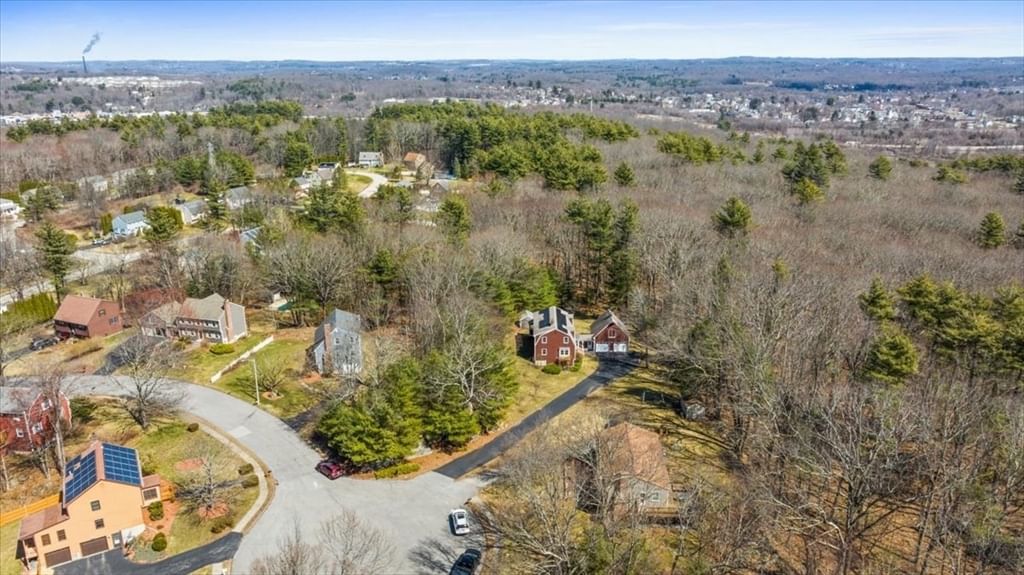 9 Cyndy Ln Millbury — Photo 36 of 42