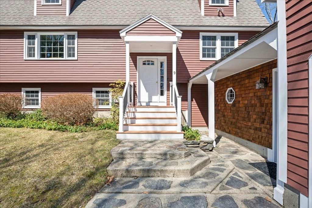 9 Cyndy Ln Millbury — Photo 37 of 42