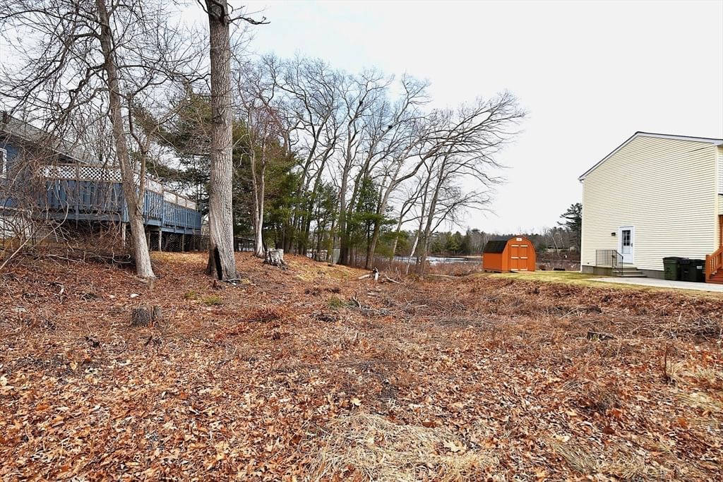 16 Black Point Rd Webster — Photo 7 of 14