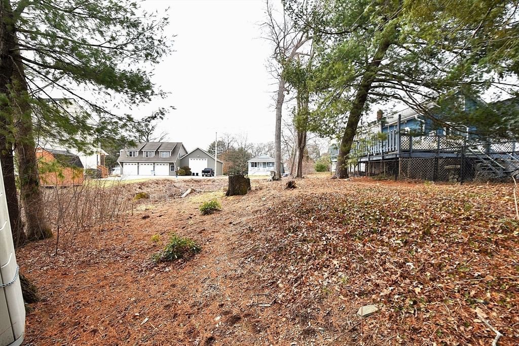 16 Black Point Rd Webster — Photo 8 of 14