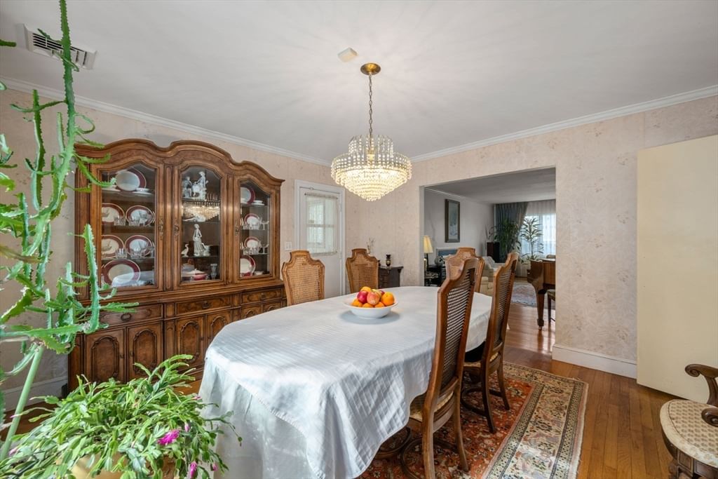 130 Fairway Rd Brookline — Photo 13 of 28