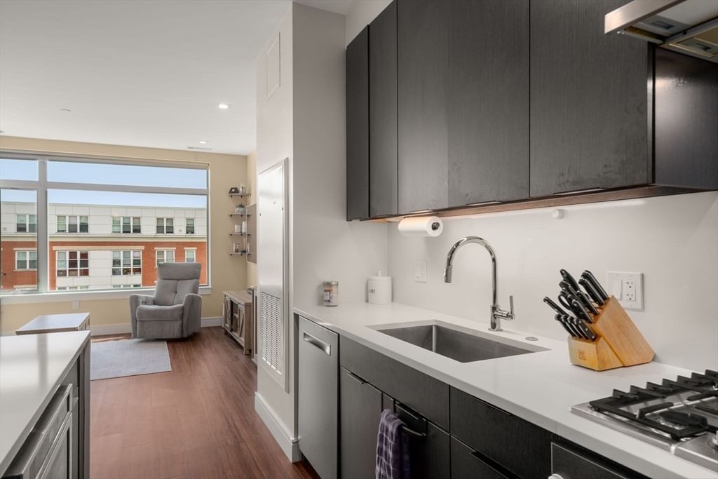 99 Sumner St #506 Boston — Photo 11 of 39