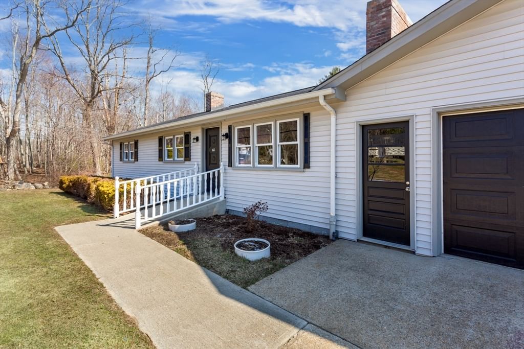 66 Old Chestnut Hill Rd, Millville, MA 01529 photo 5