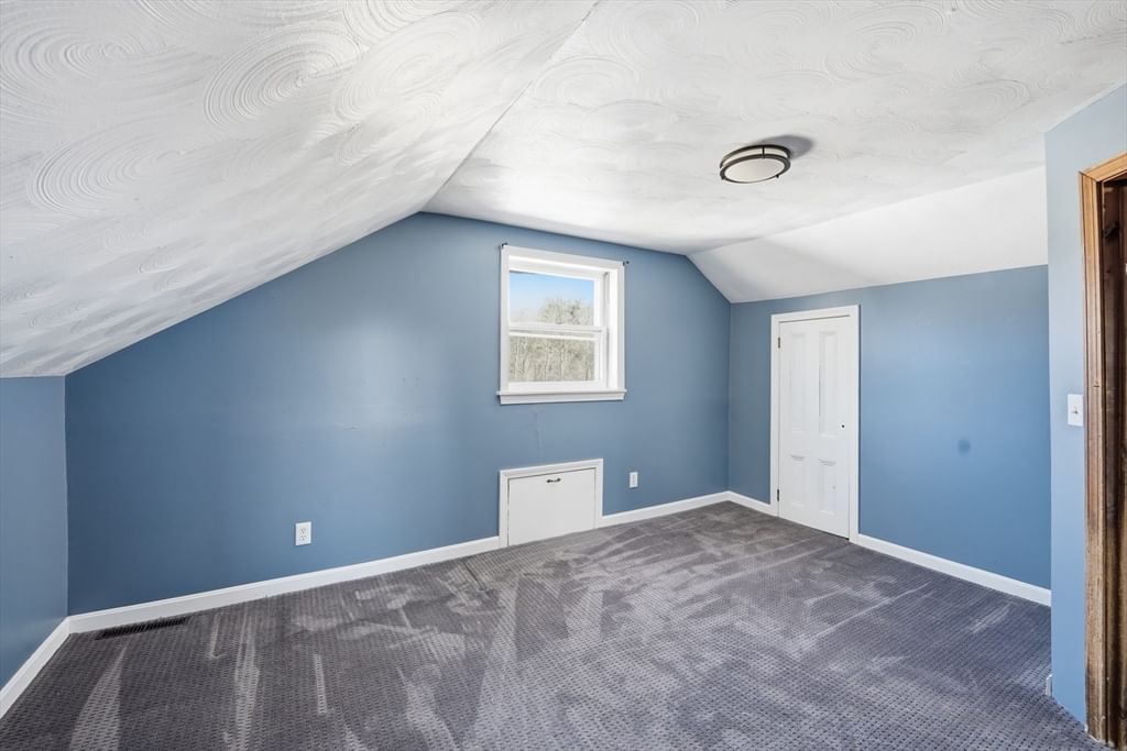 5 Torrey St Easthampton — Photo 18 of 36