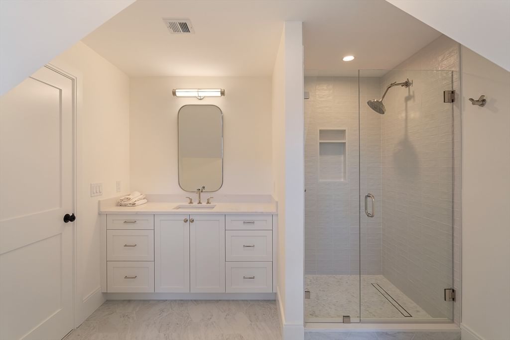 17 Wyndemere Lane Natick — Photo 24 of 38