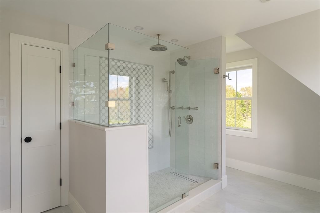17 Wyndemere Lane Natick — Photo 31 of 38
