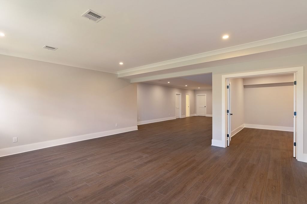 17 Wyndemere Lane Natick — Photo 36 of 38