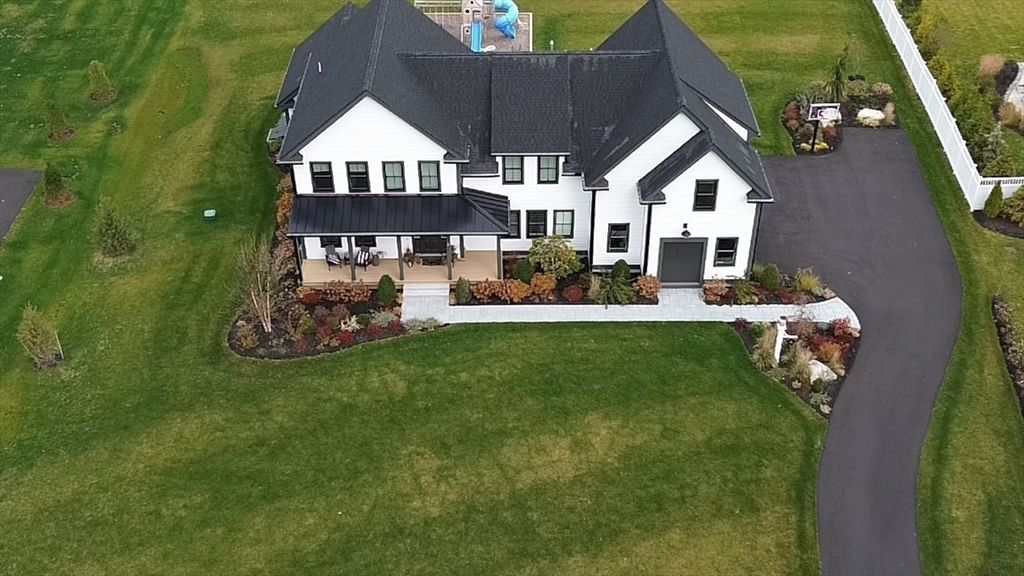 4 Dairy Farm Ln Southborough — Photo 39 of 42
