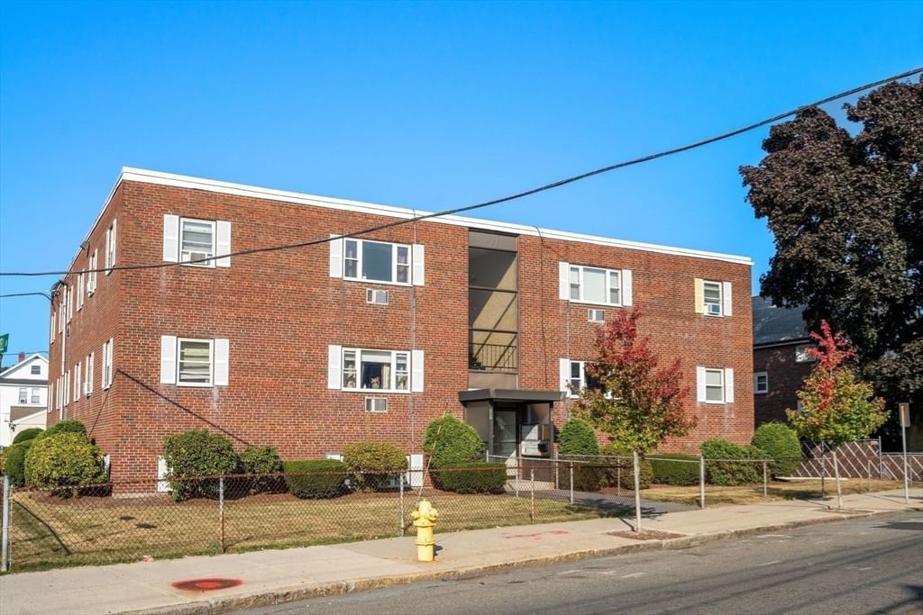 297 Main St #3 Medford — Photo 24 of 27