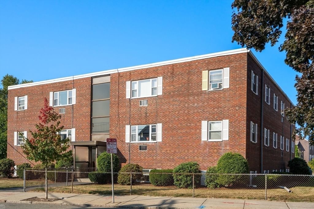 297 Main St #3 Medford — Photo 25 of 27