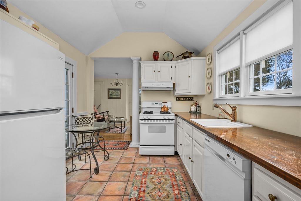 332 S Orleans Road Orleans — Photo 11 of 33