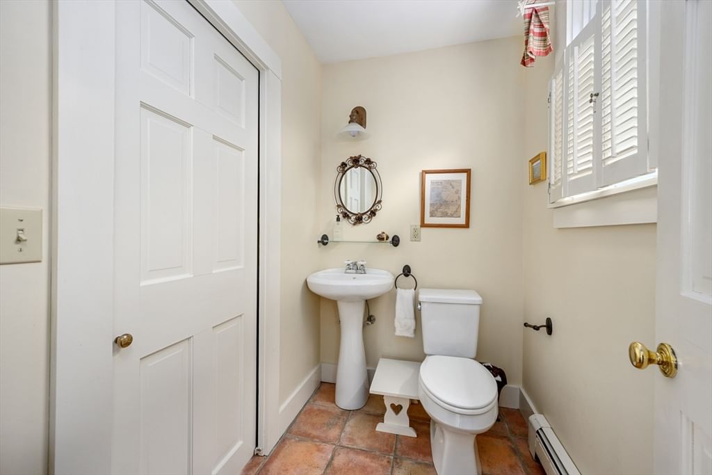 332 S Orleans Road Orleans — Photo 17 of 33