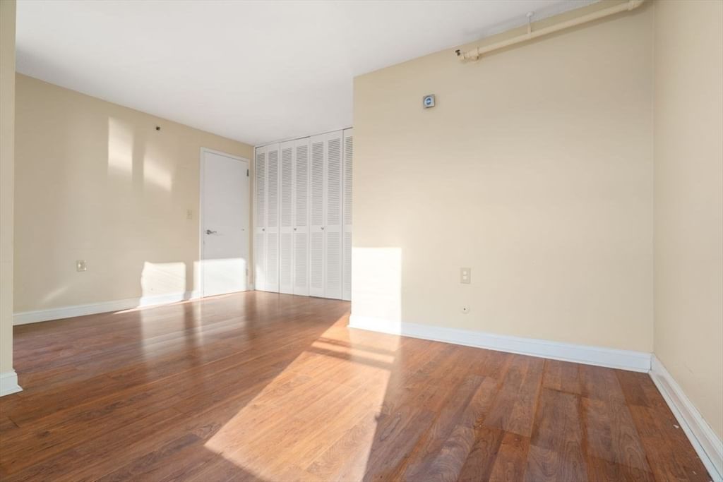 872 Massachusetts Avenue #304 Cambridge — Photo 13 of 19