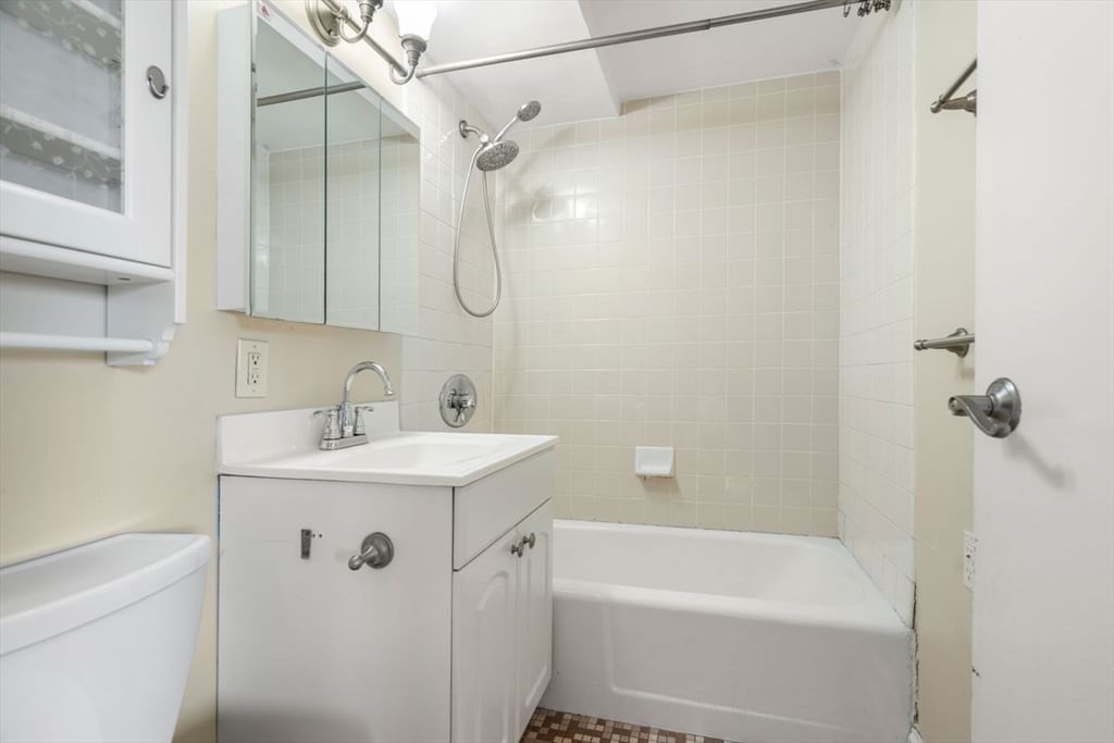 872 Massachusetts Avenue #304 Cambridge — Photo 14 of 19