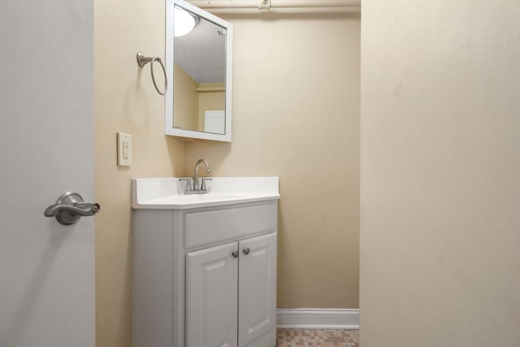 872 Massachusetts Avenue #304 Cambridge — Photo 15 of 19