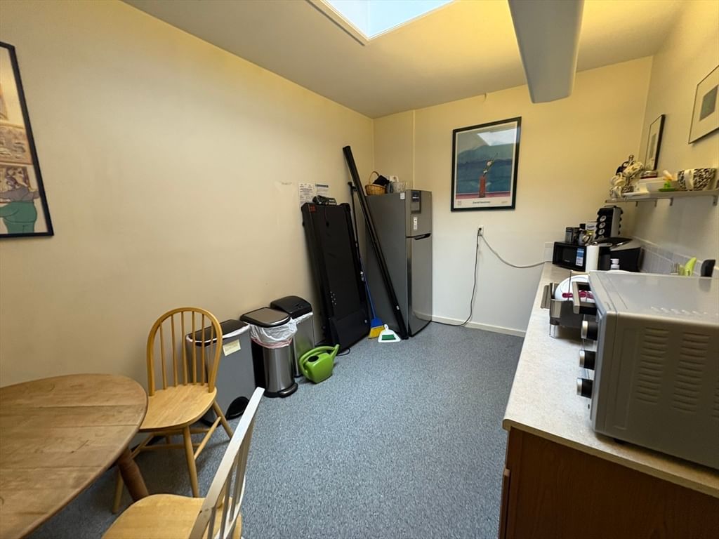 324 Broadway #2 Somerville — Photo 8 of 9