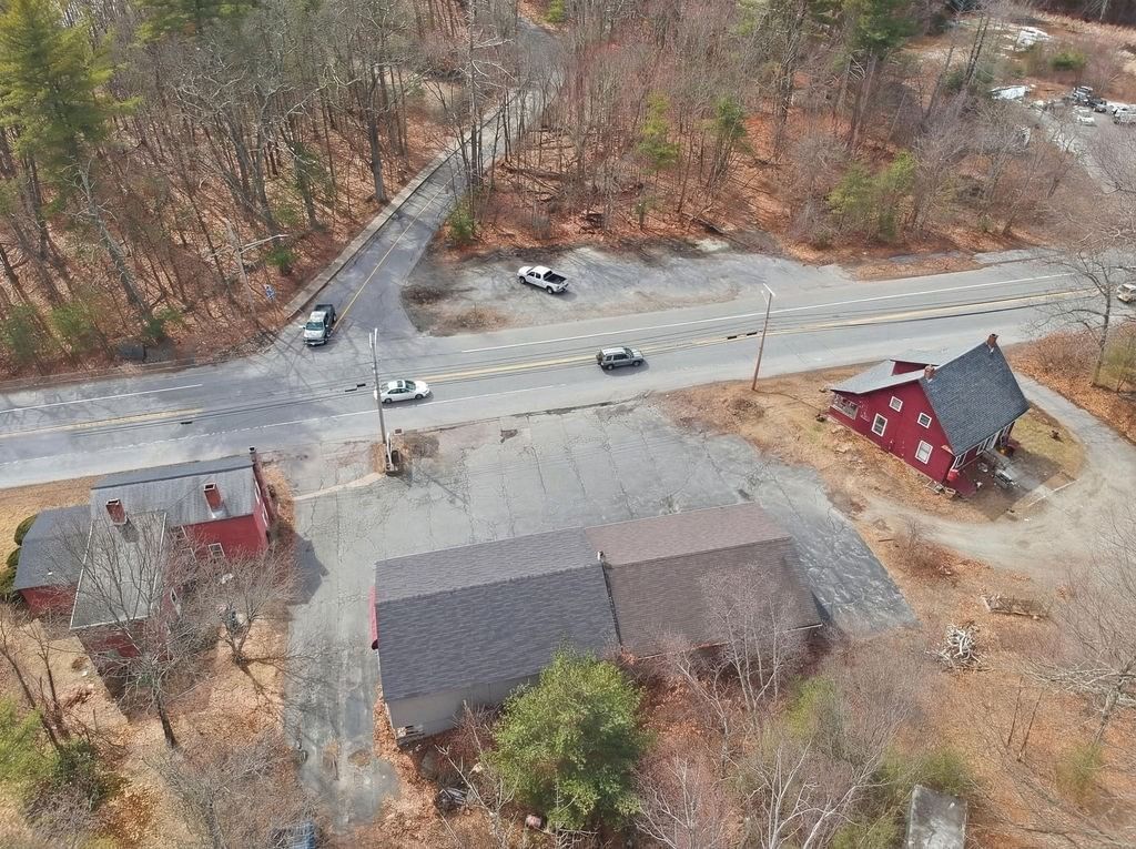 285 Middlesex Rd Tyngsborough — Photo 16 of 17