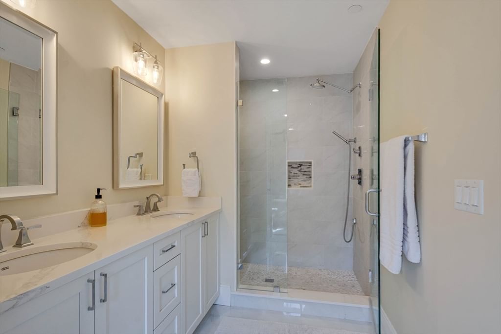 29 Southfield Ln #29 Sherborn — Photo 12 of 27