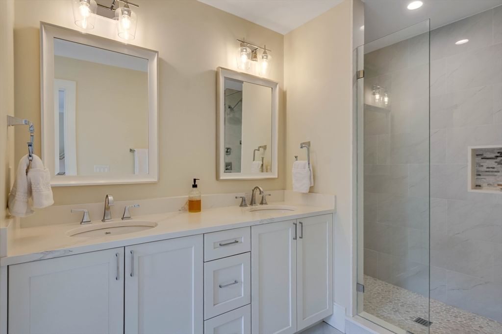 29 Southfield Ln #29 Sherborn — Photo 13 of 27
