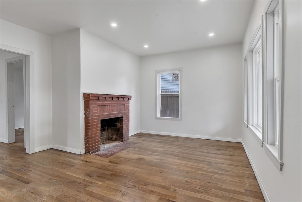 25 Tremont St Brockton — Photo 5 of 25