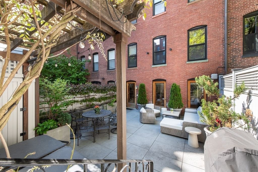 340 Marlborough St Boston — Photo 38 of 42