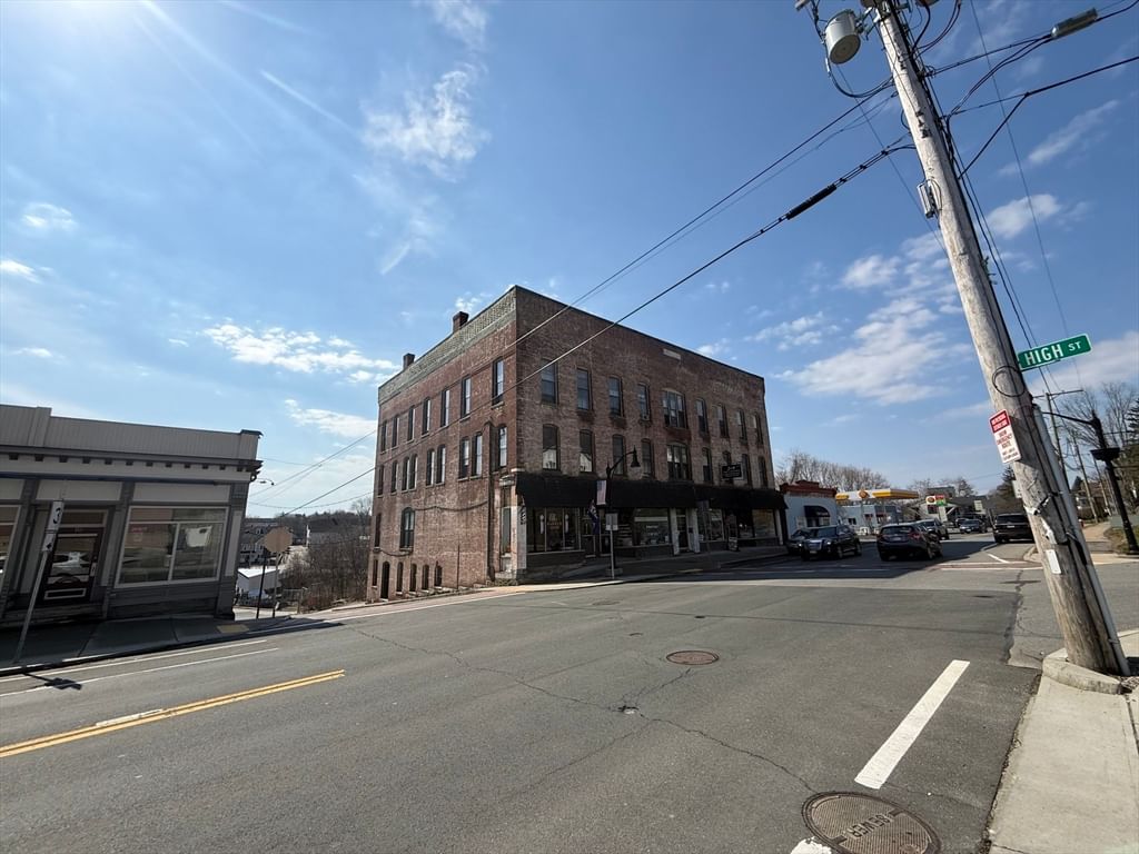 106 Main St, Spencer, MA 01562 photo 3