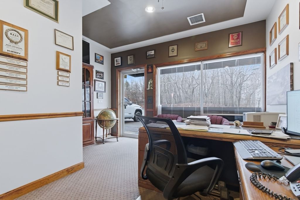 275 Elm St North Attleboro — Photo 5 of 17