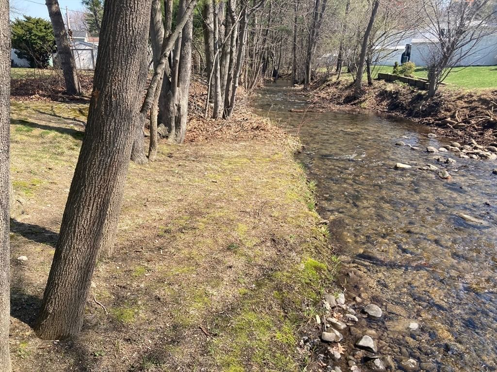 556 Central Street #11 Leominster — Photo 18 of 19