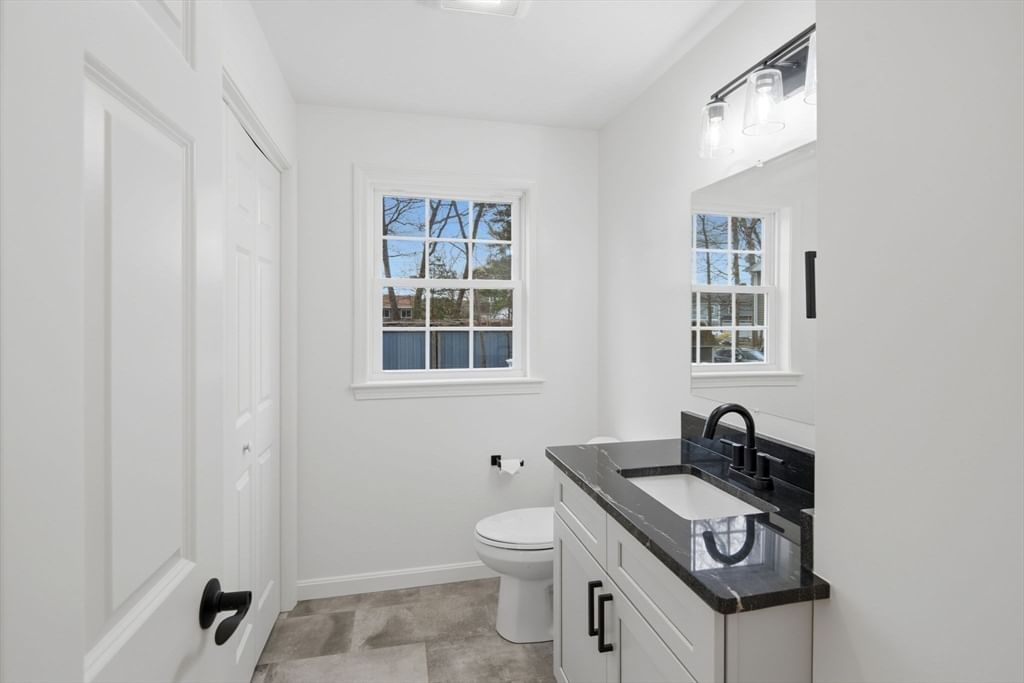 38 Colonial, Webster, MA 01570 photo 5