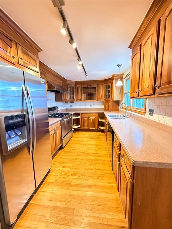 153-155 Vassall St Quincy — Photo 11 of 42
